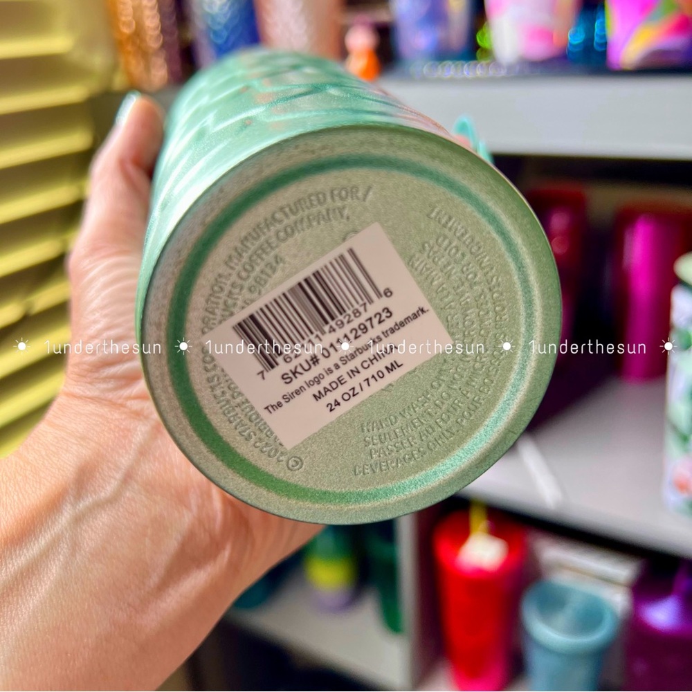 NEW!✨ Starbucks Sage Green Stainless Mermaid Scales 24oz Textured Cold Cup 2022 - Picture 3 of 4